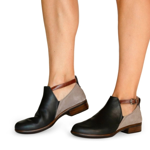 [ Naot Aura Kamsin Black Raven & Taupe Two Tone Leather Ankle Booties ] 39 | 8 - Picture 2 of 15